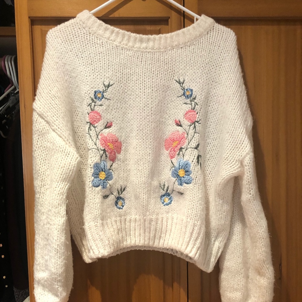 Embroidered sweatshirt